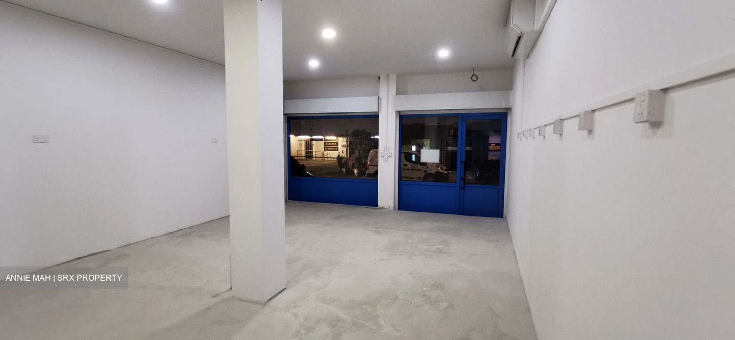 Lorong 13 Geylang (D14), Shop House #437099671